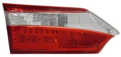 Вставка в крышку багажника TOYOTA COROLLA 13- диодная