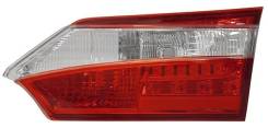 Вставка в крышку багажника TOYOTA COROLLA 13- диодная