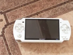 Sony PlayStation Portable ����