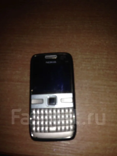 Nokia E72. �/� ����
