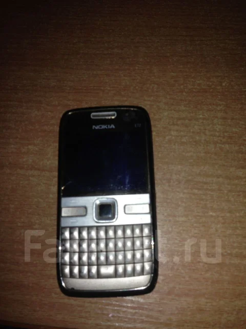 Nokia E72. �/� ����