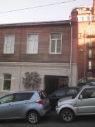 Гостинка, улица Прапорщика Комарова 25/1. Центр, частное лицо, 19 кв. м. Дом снаружи