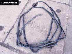 Уплотнитель двери. Toyota Corolla Fielder, NZE141G, ZRE144, ZRE144G, ZRE142G, ZRE142, NZE141, NZE144G, NZE144 Двигатели: 1NZFE, 2ZRFAE, 2ZRFE