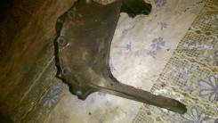 Кронштейн опоры двигателя. Mazda Familia S-Wagon, BJ5W Mazda Familia, BJ5W Двигатели: ZLDE, ZLVE, ZL