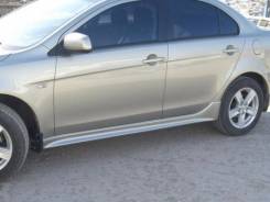 Порог пластиковый. Mitsubishi Lancer