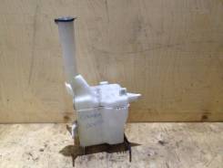 Бачок стеклоомывателя. Toyota Camry, ACV30, ACV30L Двигатель 2AZFE