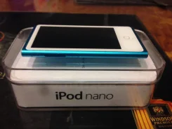 Apple iPod nano 7. ����