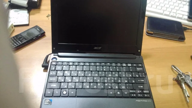 Acer Aspire One. 10.1", 1,6����, WiFi: 1, Bluetooth: 1, ����������� �� 5��. ����