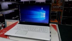 Sony VAIO SVE1712E1R. 17.3", 2,4����, ��� 2048 ��, ���� 320���, WiFi, Bluetooth, ����������� �� 3��. ����