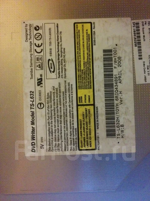 Toshiba Satellite L300. 15" ����