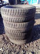 Bridgestone Blizzak Revo2. Зимние, без шипов, 2011 год, износ: 5%, 2 шт