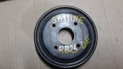 Шкив помпы. Nissan Skyline, ER33 Двигатель RB25DE