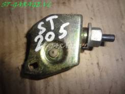 Замок лючка бензобака. Toyota Celica, ST202, ST203, ST205 Toyota Carina ED, ST202, ST203, ST205, ST200 Toyota Corona Exiv, ST200, ST203, ST202, ST205...