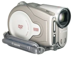 Canon DC40. 4 - 4.9 ��, � ���������� ����