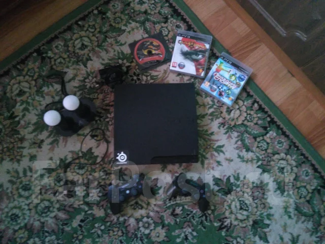 Sony PlayStation 3 Super Slim ����