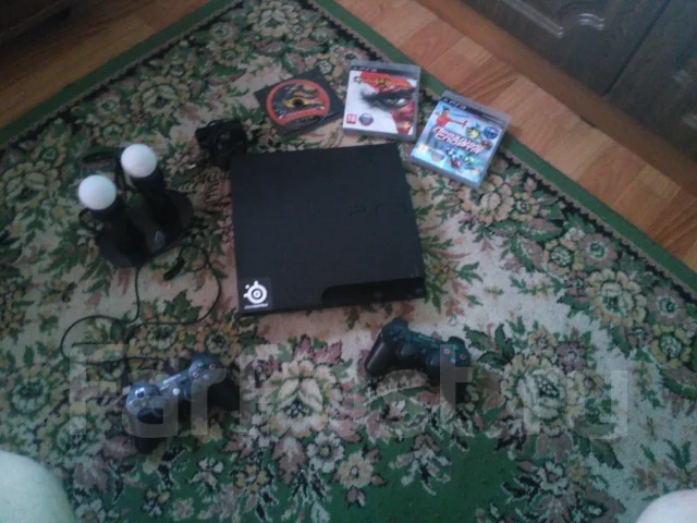 Sony PlayStation 3 Super Slim ����