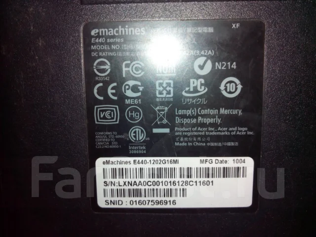 eMachines E440. 15.6", 2,3����, ��� 3072 ��, ���� 160���, WiFi: 1, ����������� �� 3��. ����