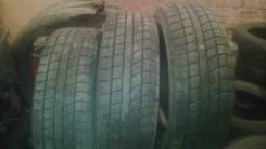 Toyo Winter Tranpath MK3. Зимние, без шипов, износ: 30%, 3 шт