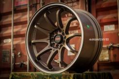 RAYS VOLK RACING. 9.0x17, 5x100.00, 5x114.30, ET30, ЦО 73,1 мм.