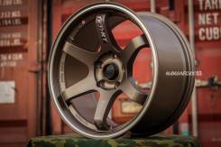 RAYS VOLK RACING TE37. 9.0x17, 5x114.30, ET30, ЦО 73,1 мм.
