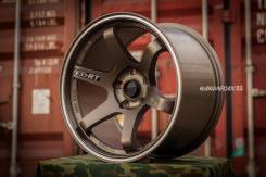 RAYS VOLK RACING TE37. 10.0x17, 5x114.30, ET25, ЦО 73,1 мм.