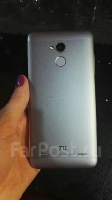 ZTE Blade. �/� ����