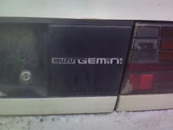 Isuzu GeMini ����