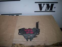 Замок капота. Toyota Vista, AZV50, AZV55, SV50, SV55, ZZV50 Toyota Vista Ardeo, AZV50, AZV50G, AZV55, AZV55G, SV50, SV50G, SV55, SV55G, ZZV50, ZZV50G...