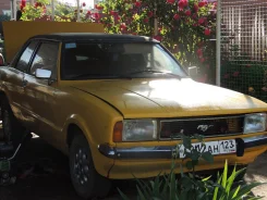Ford Taurus. GBBTTP76861, EE29627 ����