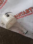 Бачок стеклоомывателя. Toyota Platz, SCP11, NCP12, NCP16 Двигатели: 1NZFE, 1SZFE, 2NZFE