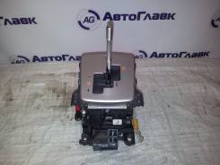 Разъем селектора кпп. Toyota Corolla, NDE150, NDE120, ZRE151 Toyota Yaris, SCP90, SCP10, KSP90, NLP90 Toyota Aygo, KGB10 Двигатели: 1ZRFE, 1NDTV, 1SZF...
