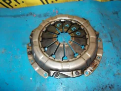 ������� ��������� � ���� Nissan Prairie CA20S 30210-32R00 ����