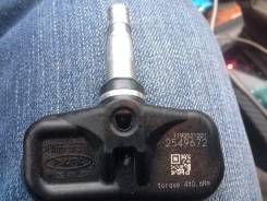 Датчик давления в шинах. Toyota: Yaris, Land Cruiser, FJ Cruiser, Prius v, RAV4, Camry, Scion, Prius, Corolla, Highlander, 4Runner Lexus GX470, UZJ120...