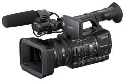 Sony HXR-NX5E. с объективом