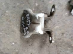 Крепление боковой двери. Honda: Civic Ferio, Accord, Civic, Integra SJ, CR-V, Domani, Integra, Partner, Orthia, Ascot Двигатели: F22A8, F20Z3, F20A4...
