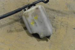 Расширительный бачок. Toyota Vista, SV30, SV35, SV32, SV33 Toyota Camry, SV30, SV32, SV33, SV35 Двигатели: 3SGE, 3SFE, 4SFE