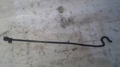 Упор капота. Mazda Demio, DW3W, DW5W