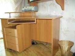 Столы.