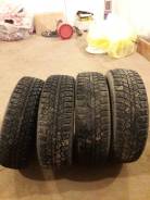 Kumho I'Zen WIS KW19. Зимние, шипованные, 2012 год, износ: 50%, 4 шт