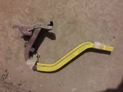 Крепление крышки багажника. Honda Civic, EJ1