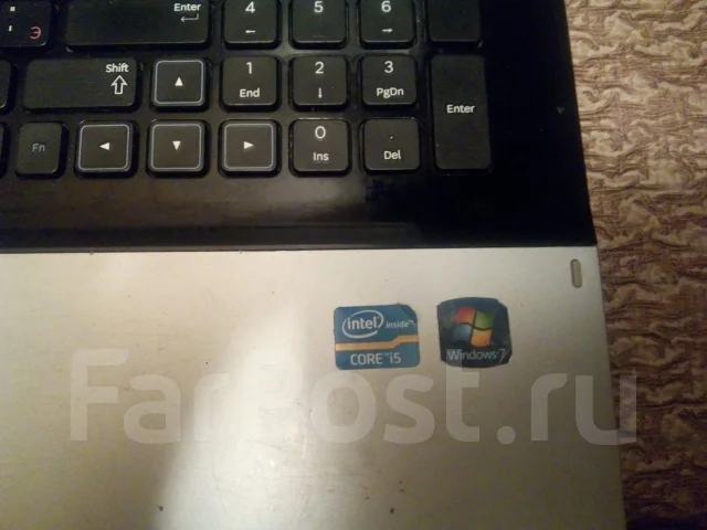 Samsung 300E7A. 17.3", 2,3����, ��� 4 ��, ���� 500���, WiFi: 1, Bluetooth: 1, ����������� �� 2��. ����