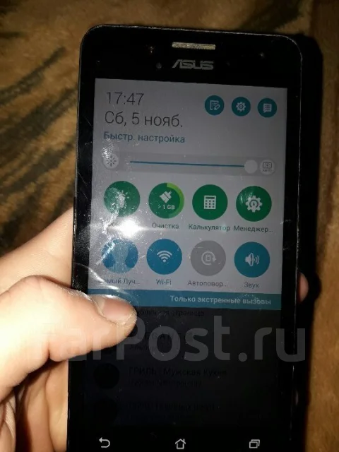 Asus ZenFone 5. �/� ����