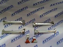 Молдинг решетки радиатора. Toyota Land Cruiser Prado