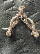 Серьги.