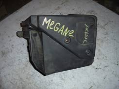 Блок предохранителей под капот. Renault Megane, LM05, LM2Y, BM, LM1A, KM