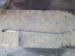 Упор капота. Toyota Allion, ZRT265, NZT260, ZRT260, ZRT261 Toyota Premio, NZT260, ZRT260, ZRT261, ZRT265 Двигатели: 1NZFE, 2ZRFAE, 3ZRFAE, 2ZRFE
