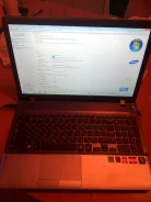 Samsung 355V5C. 15.6", 2,7����, ��� 4 ��, ���� 500���, WiFi: 1, Bluetooth: 1, ����������� �� 2��. ����