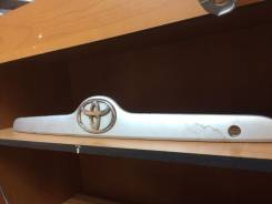 Накладка на дверь багажника. Toyota Corolla Fielder, NZE121