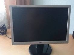 LG Flatron W1942S. 19" (48 см), технология LCD (ЖК)