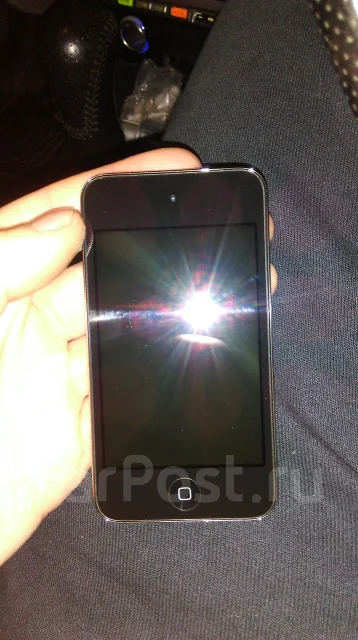 Apple iPod touch 4. ����